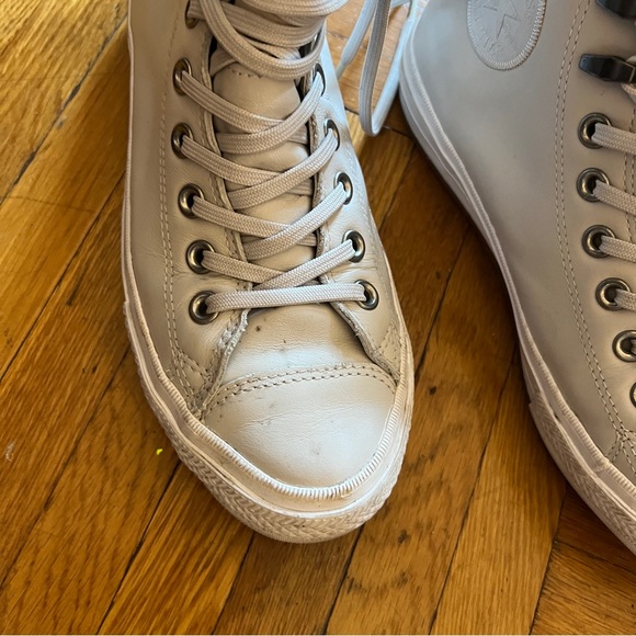 Converse leather and waterproof high tops - Picture 7 of 8